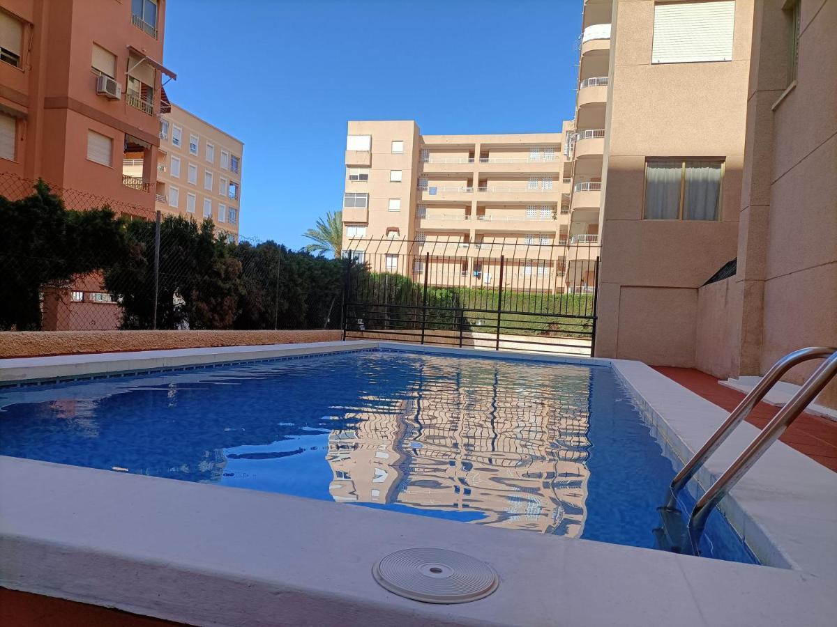 شقة Karlex Con Aire Acondicionado Frio Y Calor سانتا بولا المظهر الخارجي الصورة